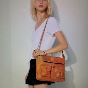 Frye NWT Campus Vintage Shoulder Bag
